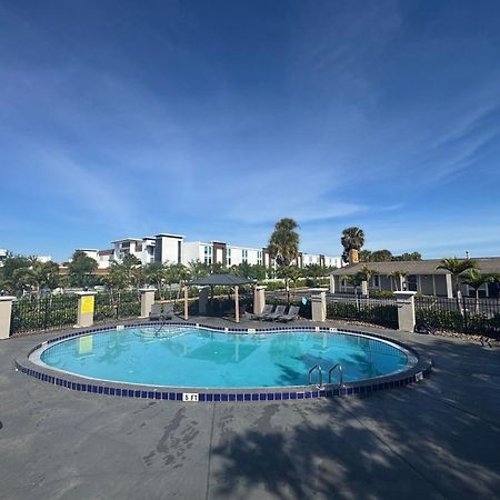 Super 8 By Wyndham Kissimmee-Orlando Ξενοδοχείο Four Corners Εξωτερικό φωτογραφία
