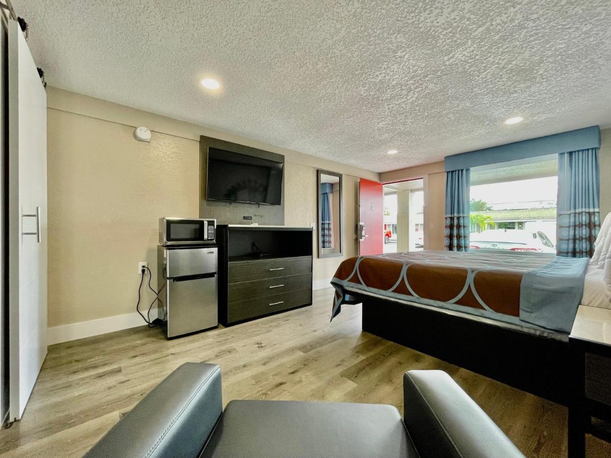 Super 8 By Wyndham Kissimmee-Orlando Ξενοδοχείο Four Corners Εξωτερικό φωτογραφία