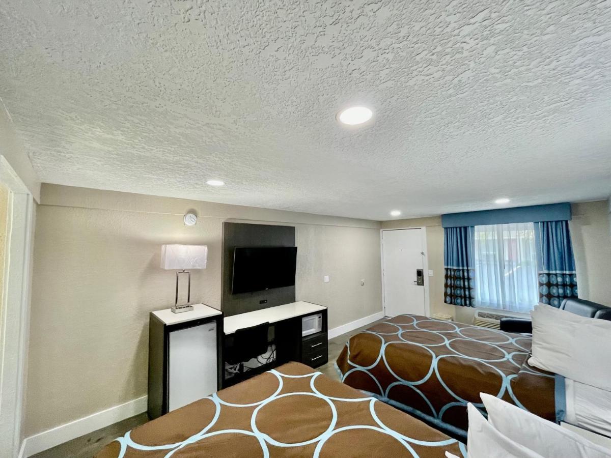 Super 8 By Wyndham Kissimmee-Orlando Ξενοδοχείο Four Corners Εξωτερικό φωτογραφία