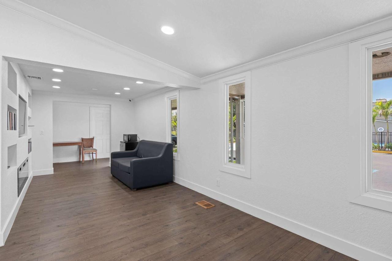 Super 8 By Wyndham Kissimmee-Orlando Ξενοδοχείο Four Corners Εξωτερικό φωτογραφία