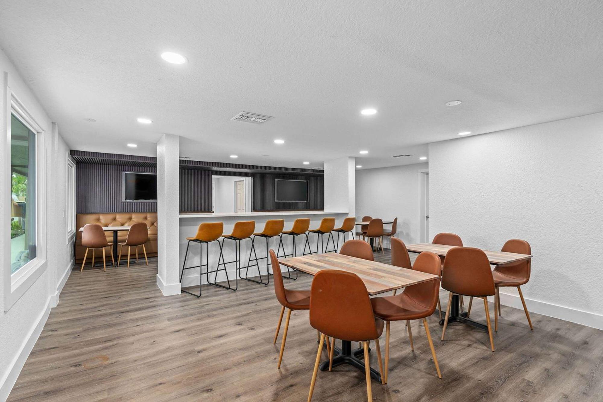 Super 8 By Wyndham Kissimmee-Orlando Ξενοδοχείο Four Corners Εξωτερικό φωτογραφία